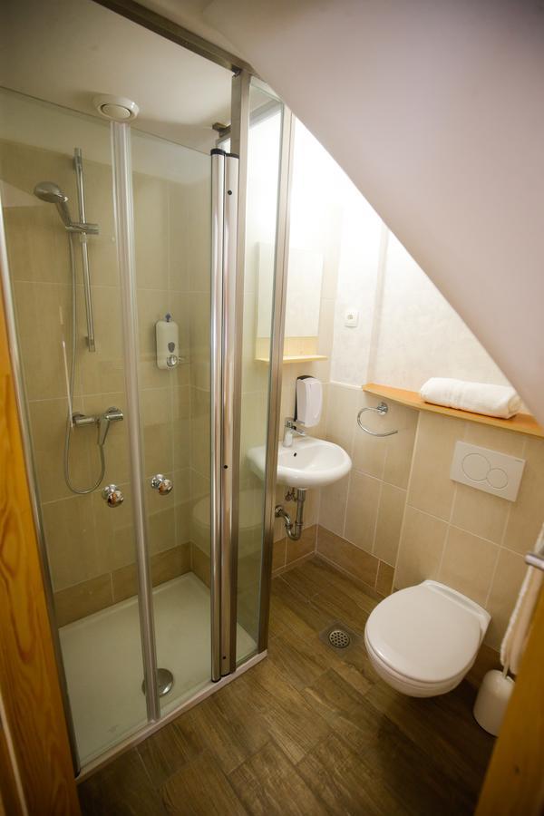 Gluten Free Bed & Breakfast Dezela Okusov Ljubljana Exterior photo