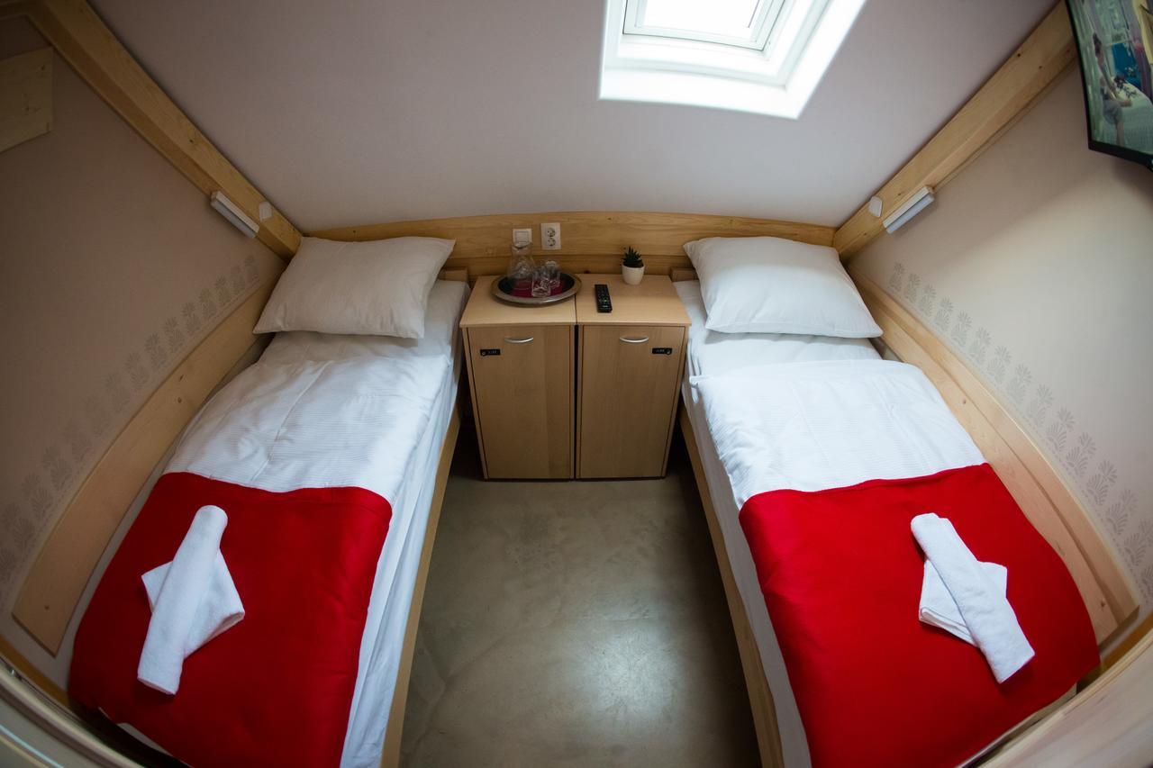 Gluten Free Bed & Breakfast Dezela Okusov Ljubljana Exterior photo