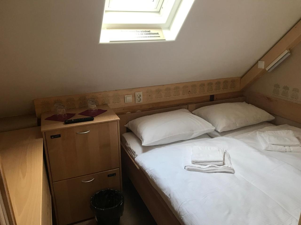 Gluten Free Bed & Breakfast Dezela Okusov Ljubljana Exterior photo