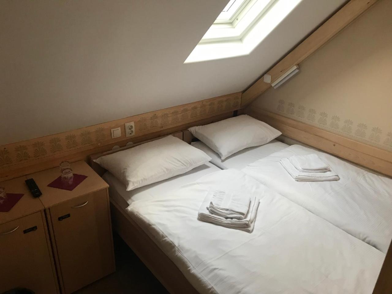 Gluten Free Bed & Breakfast Dezela Okusov Ljubljana Exterior photo